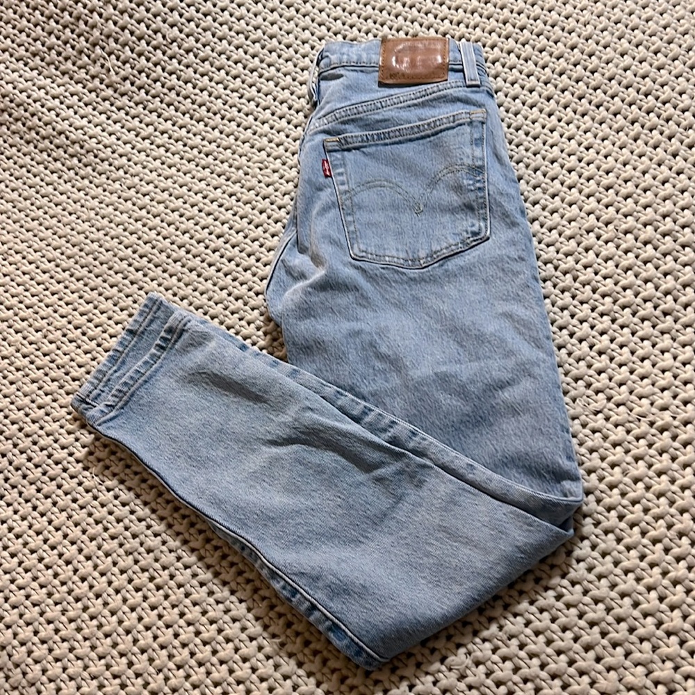Levi 501 skinny jeans in light wash